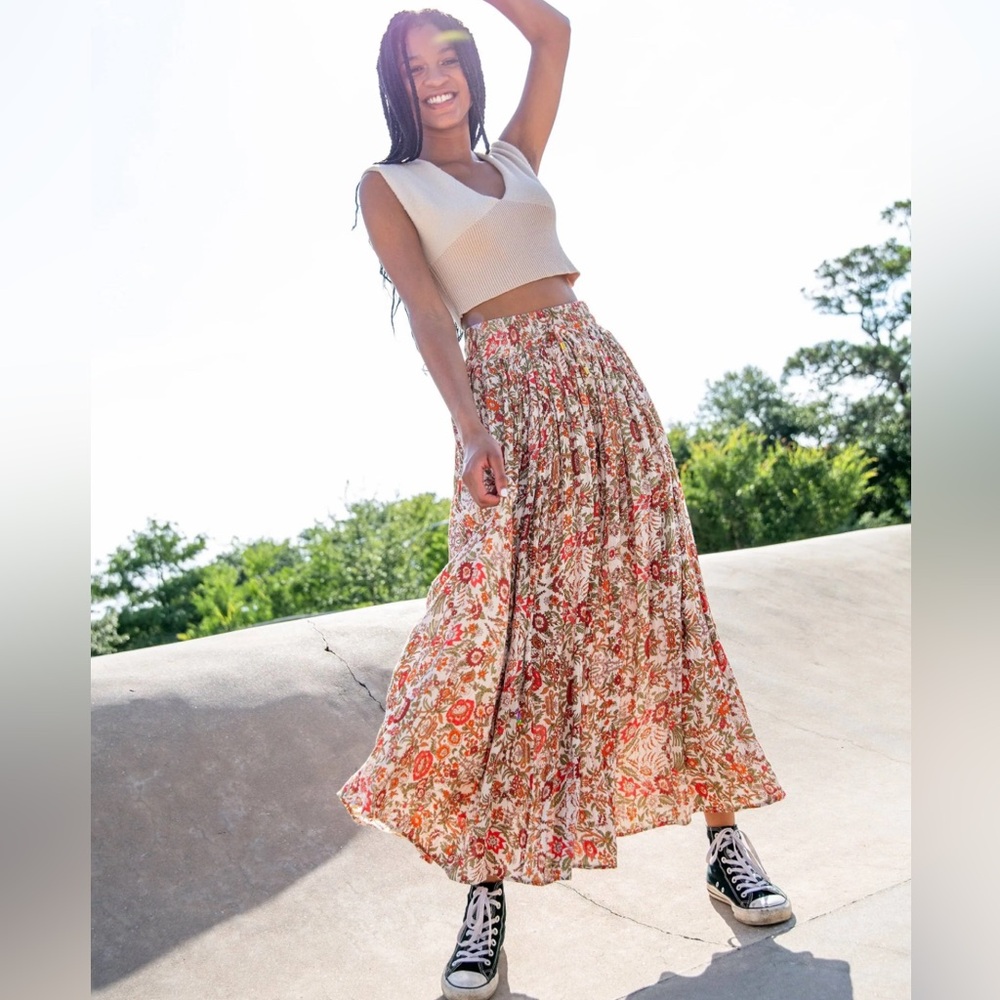 Natural Life Shine On Metallic Gold Maxi Skirt | Large | NWT | Floral Orange Red